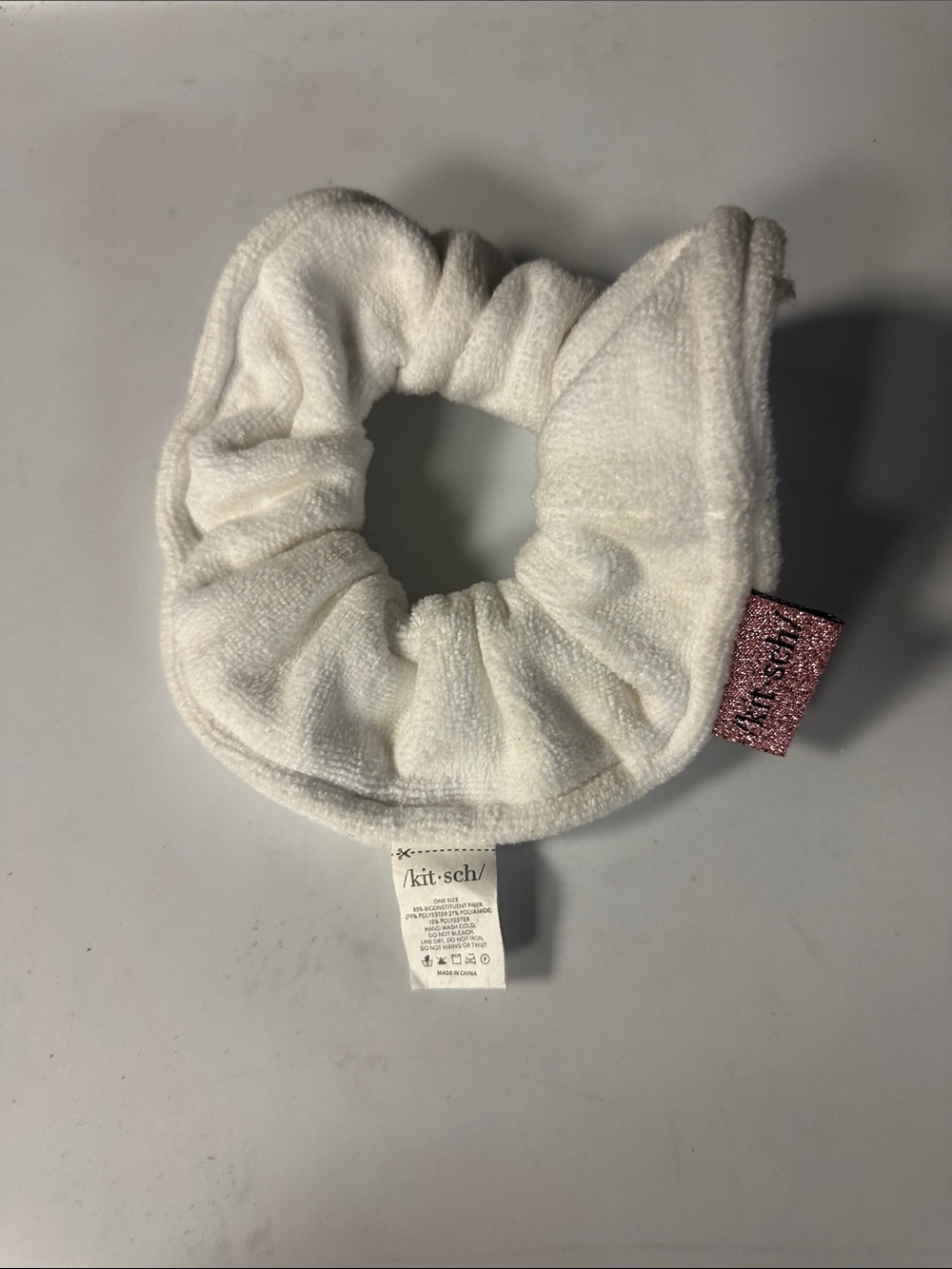 Kitsch White Kids Terry Scrunchie with Pink Glitter Tag